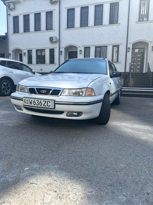 Nexia 1 sotiladi.