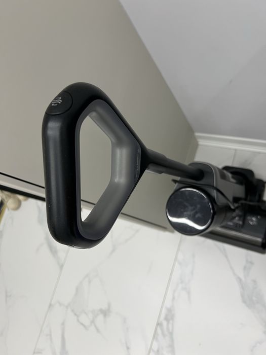 Продам моющий пылесос Dreame