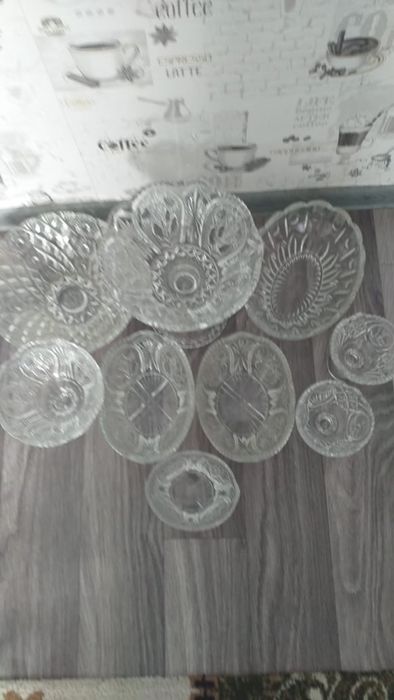 Продам красивый сервиз