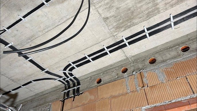 Electrician cu experiență