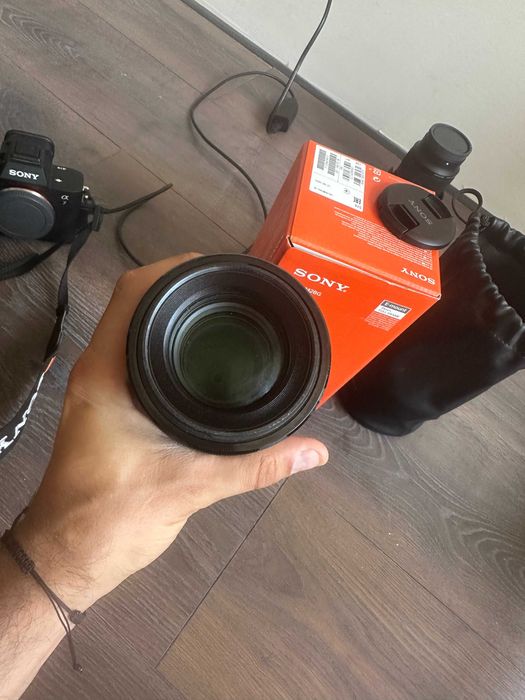 Sony FE 90mm f/2.8 Macro G OSS – Пълен комплект