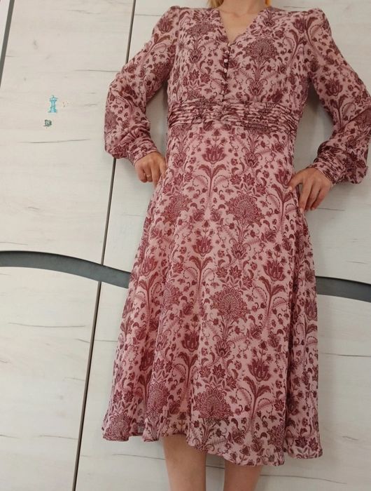 Rochie Midi Elegantă MOHITO