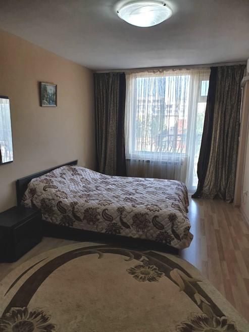 Дава се под наем Тристаен апартамент в София, Люлин 8 - 96 кв.м за 818 € - Снимка #4