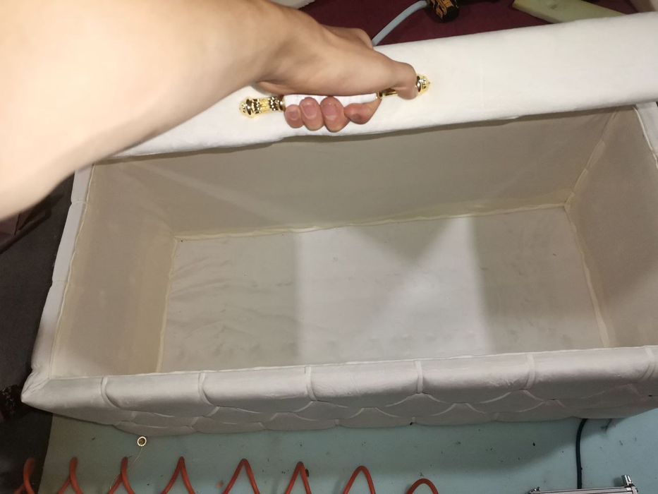 Sanduq sotiladi 150$