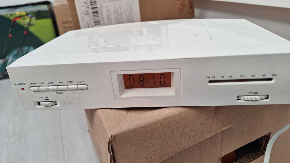 Radio Radio TCM cu ceas 248432 Nu trimit Zalau • OLX.ro