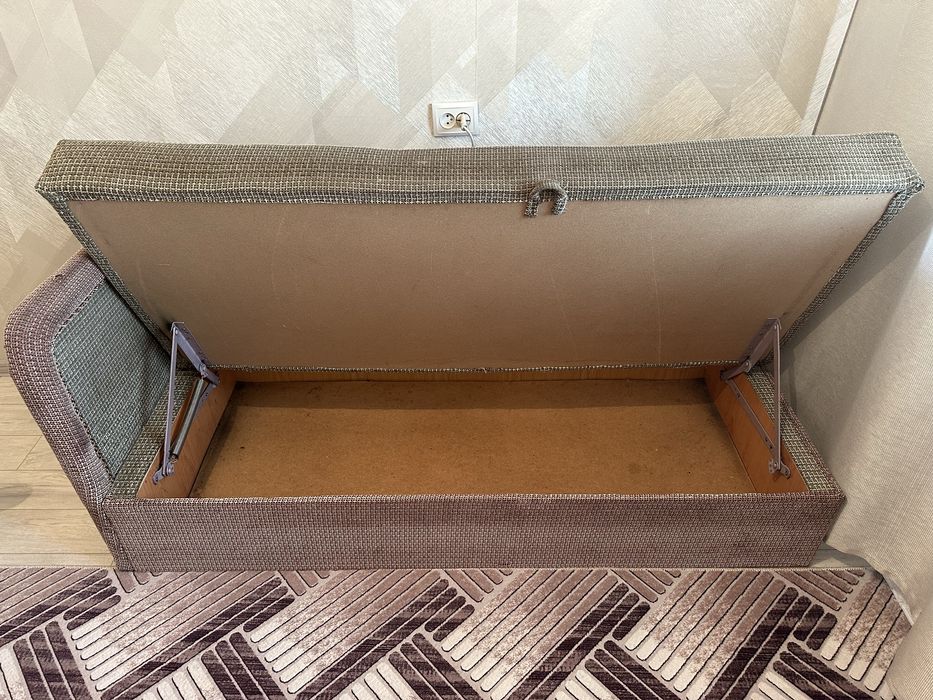 Продам диван-тахту