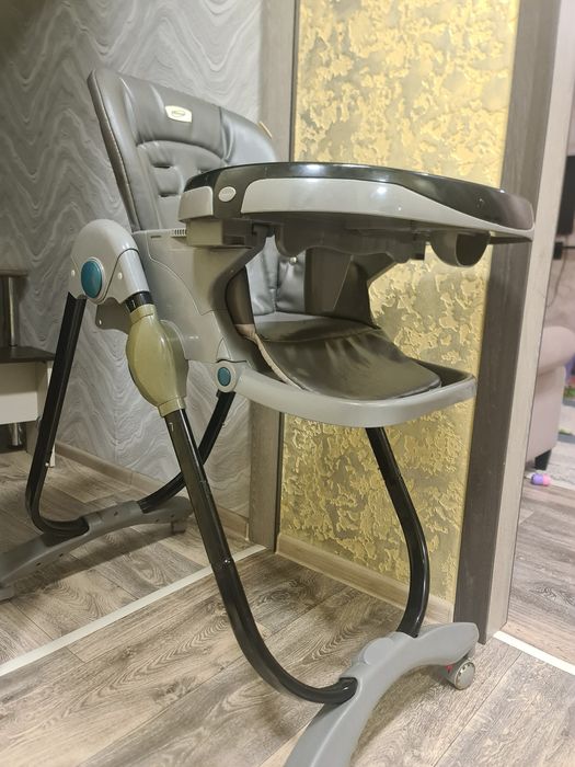 Продам стул для кормления