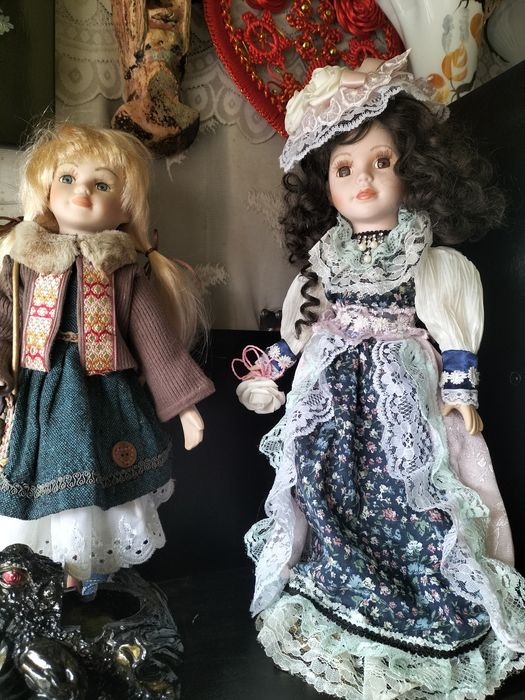 Продам коллекционные фарфоровые куклы.