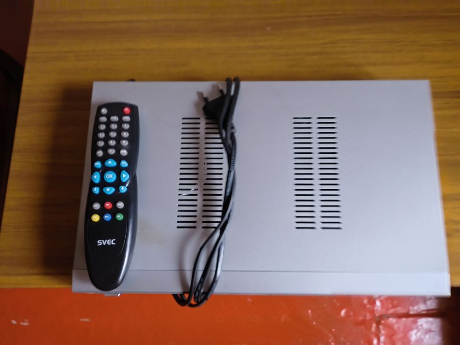 Спутниковый тюнер svec a8
