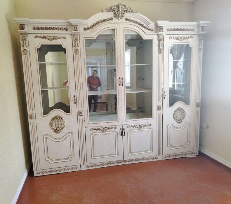 Stenka Mebel Sotiladi