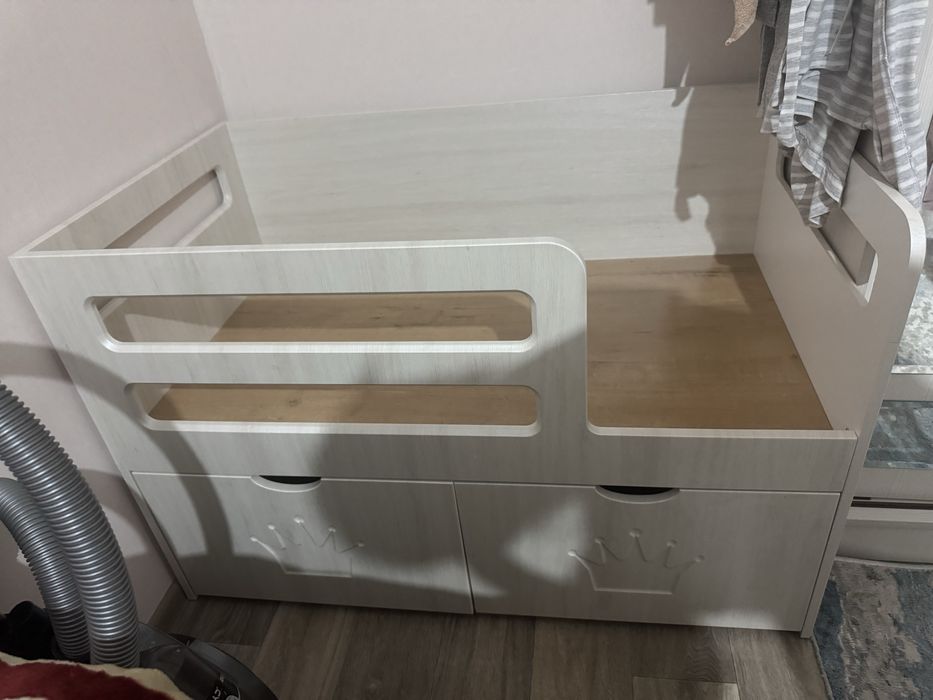 Отдам детскую кроватку, за 5000