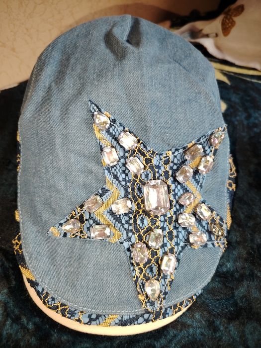 Женские джинсовые кепки