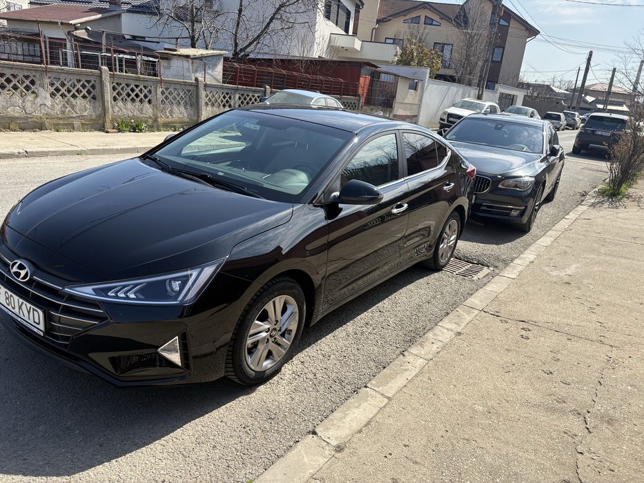 Hyundai Elantra 2020 un singur proprietar carte servis 77000 km