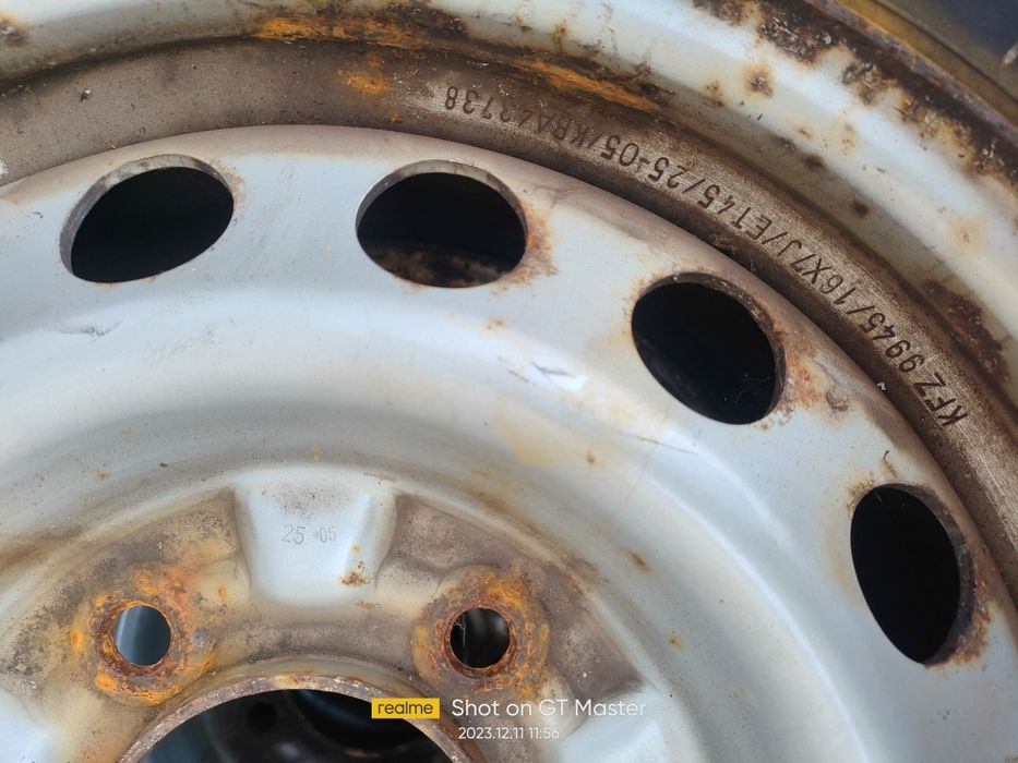 Roți complete  Kia Sorento 225x75x16 Cooper Discoverer