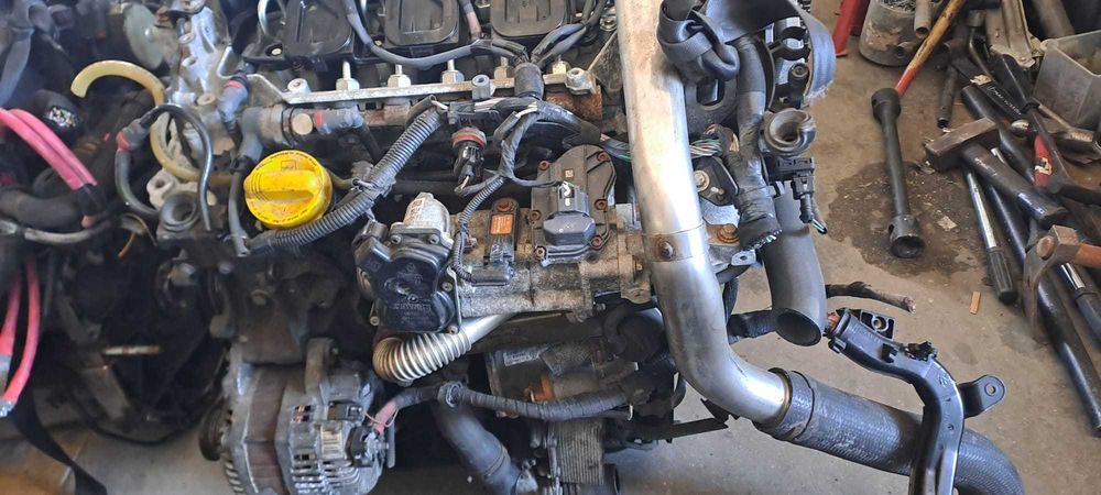 Motor 2.0 cdi / tdci Euro 5 , cod M9R Opel Vivaro , Renault Trafic , Nissan Primastar (pret fara anexe)