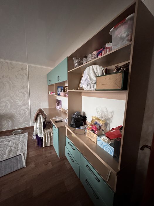 Продам шкаф стол