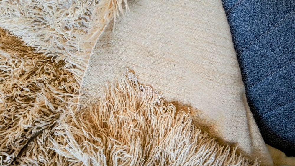 Вълнен Китеник / Покривало за Диван / Губер / Килим / Вълнена Постелка