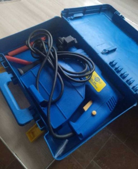 Продам                  Перфоратор