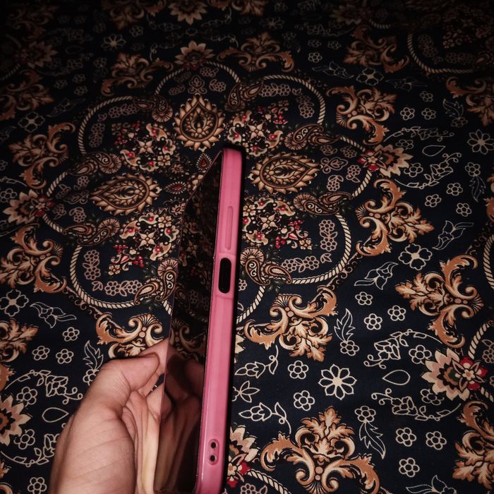 Samsung galaxy a 16128 GB yangi turibdi ishlatmaganmiz deyarli yangi t