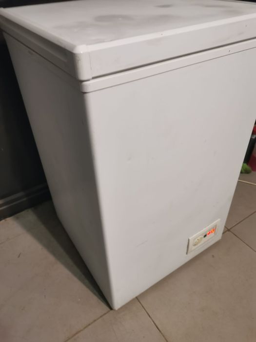 Vând lada frigorifica beko