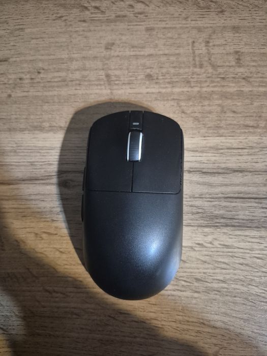 Продам мышь VXE r1 se+