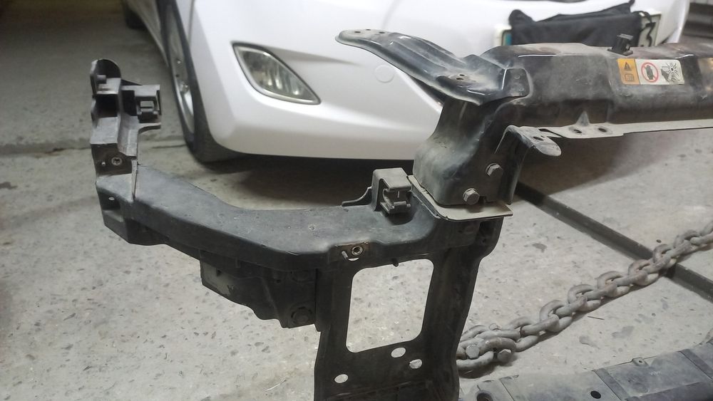 Телевизор на хундай элантра