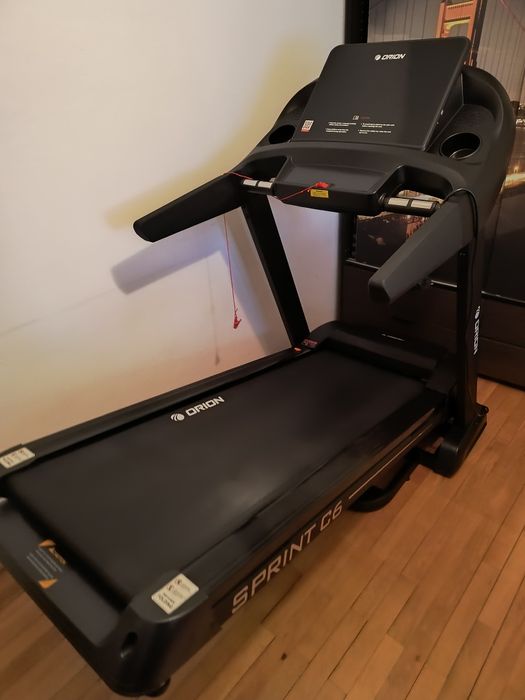 Persoana fizică Vând banda alergat Sprint C6 Orion