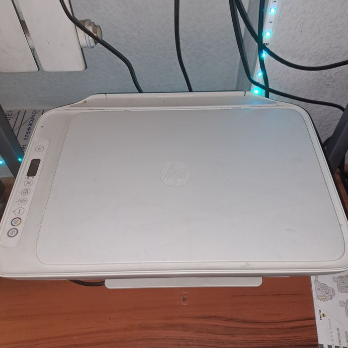 HP Deskjet 2710.      .