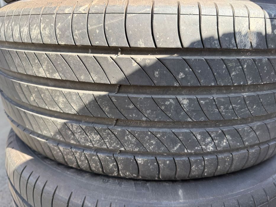 235 50 19 летни гуми ДОТ25год. почти нови MICHELIN