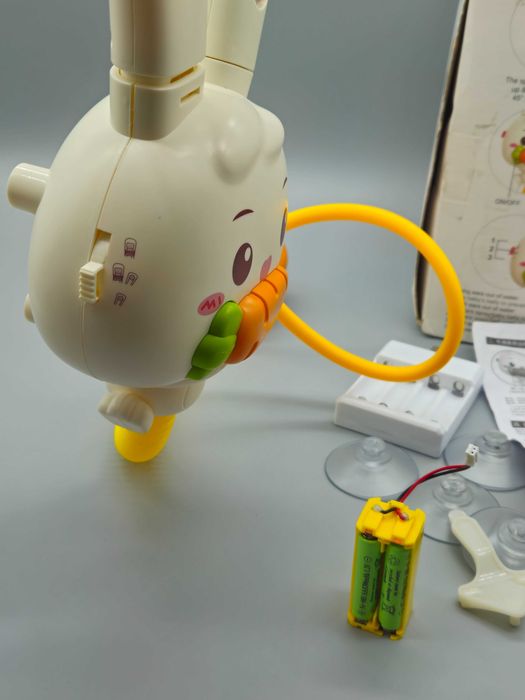 Електрически душ-играчка за баня с помпа, заек с вендузи и 2 душ глави