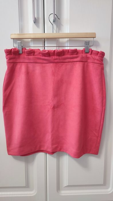 Fuste mini elegante BERSHKA,MANGO,etc.