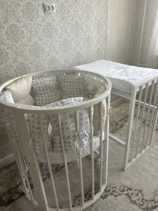 Продам манеж с бортиком