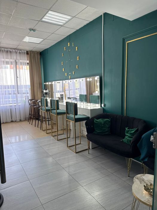 Сдам место для визажиста