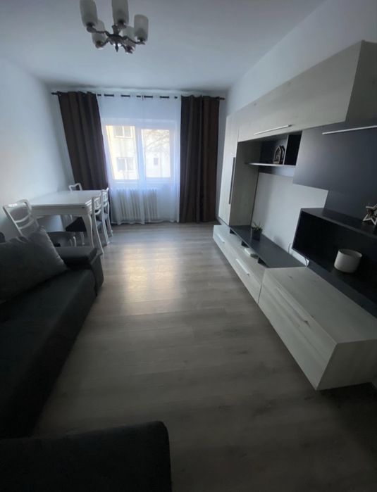 De inchiriat - Apartament 3 camere etajul 1 pacrurari