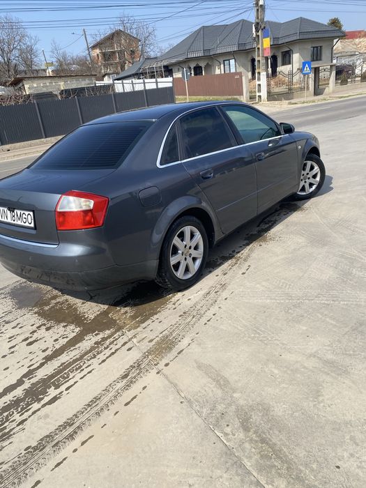 Vand audi a4 b6! Fac si schimb cu dubita