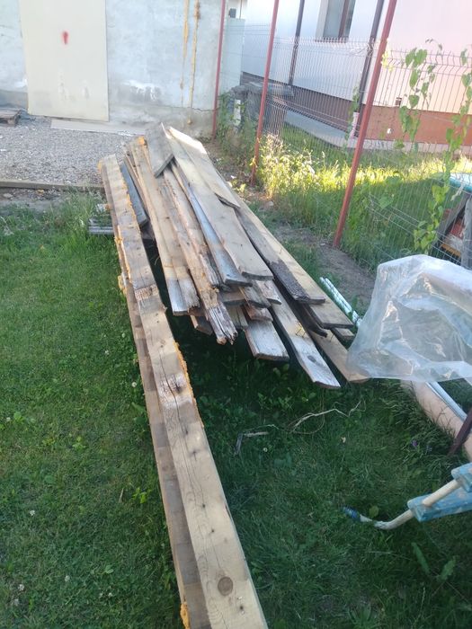 Vând lemn brad din demolari