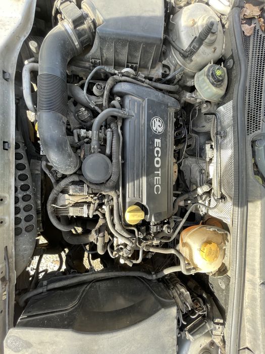 Vectra C SRi 2.2 direct 16v 155hp 2004 На Части