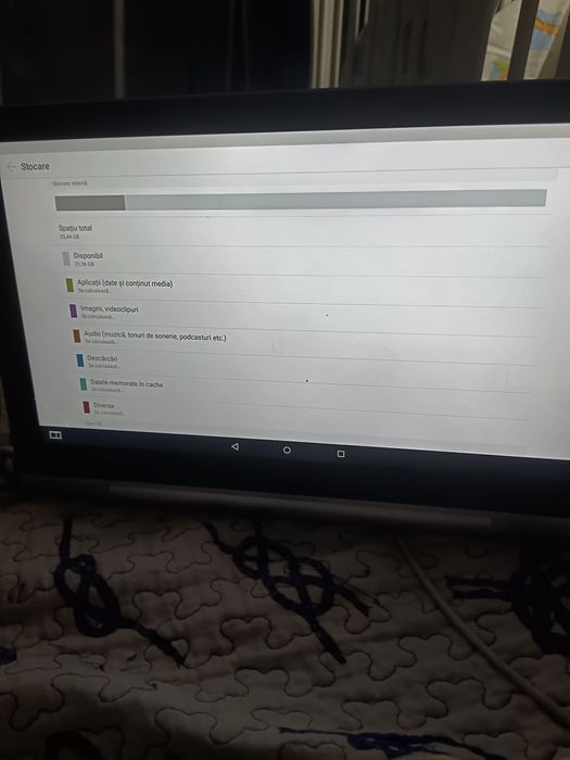 Tabletă Lenovo cu proiector
