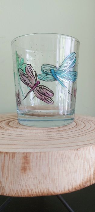 Ръчно рисувана ваза или свещник