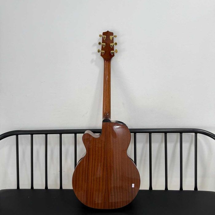 C32/ Электроакустическая гитара Takamine /sk151715