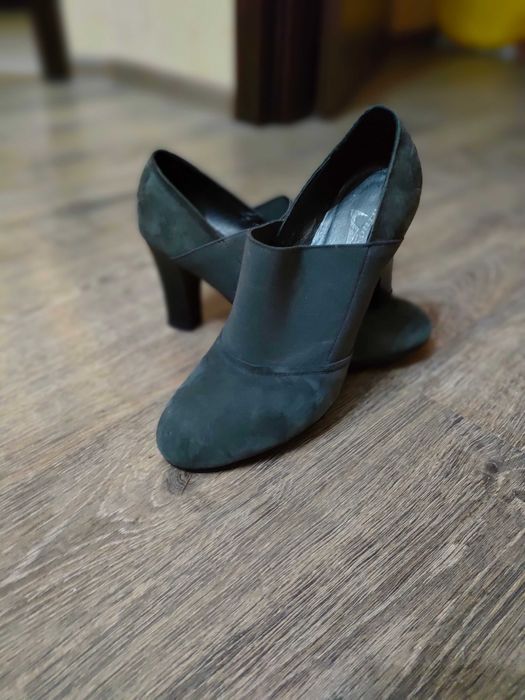 Ботильоны замшевые