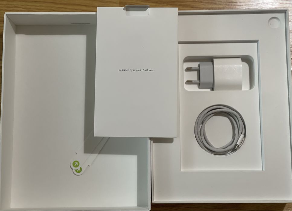 Планшет Apple iPad A16