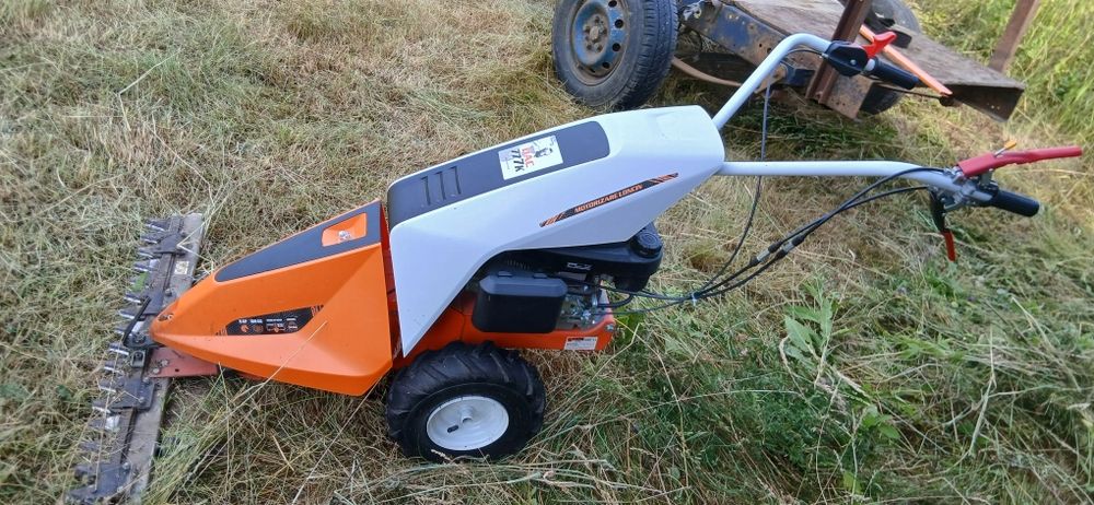 Vând   motocositoare .. Dac 777K