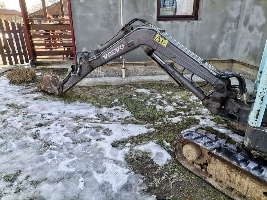 Inchiriez schele metalice