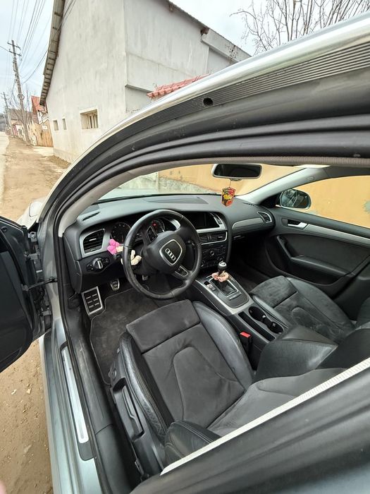 Vând Audi A4 Benzina