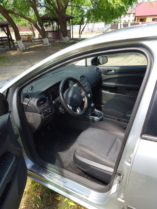 Ford focus 2 ...