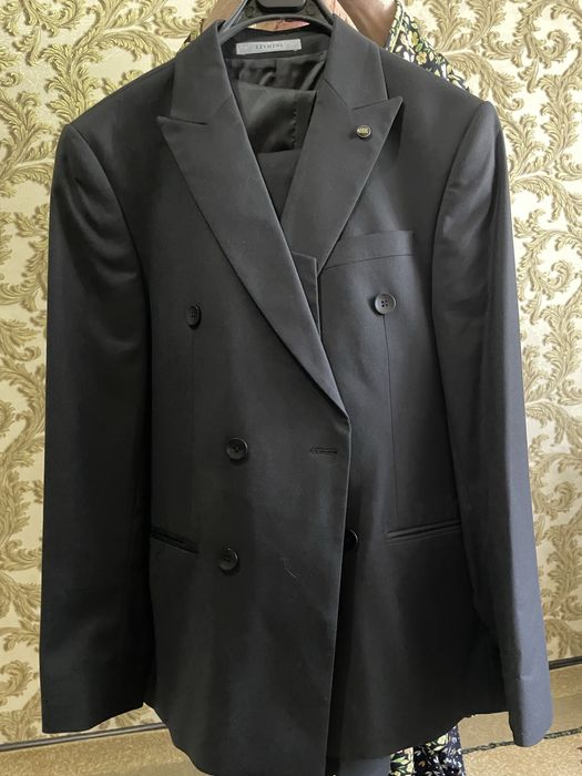 Новый классический костюм