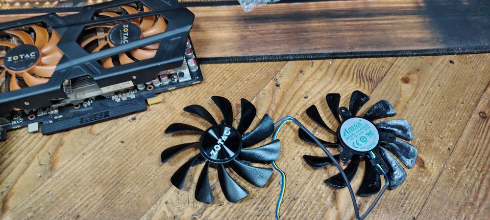 Продам кулера для видео карты GTX 1080 Ti 11 ГБ AMP Edition

G