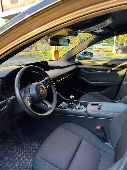 Mazda 3 2024 Exclusive-Line