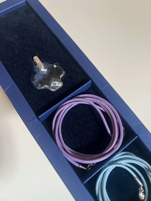 нов комплект Swarovski